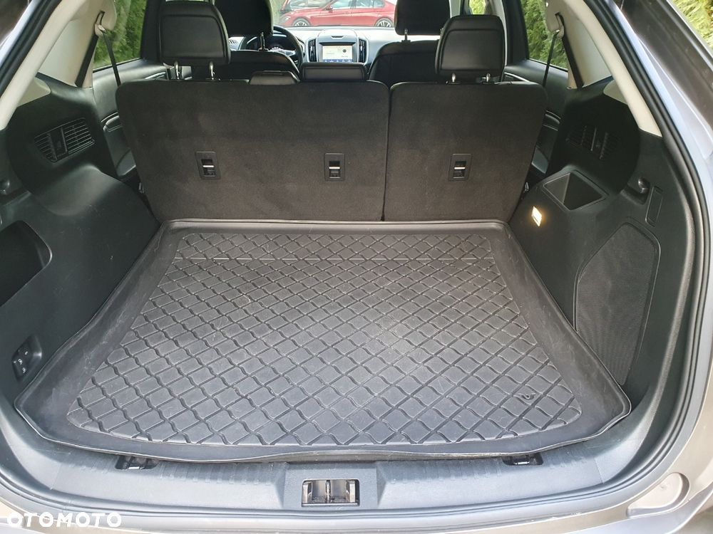 Ford Edge - 11