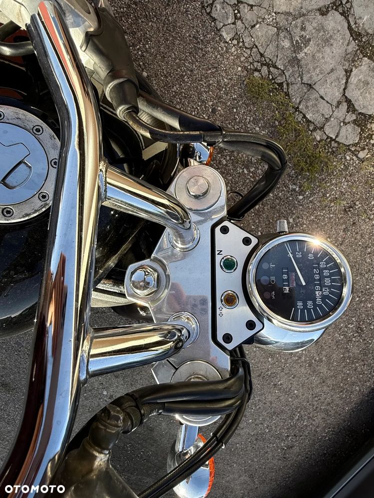 Suzuki Marauder - 4
