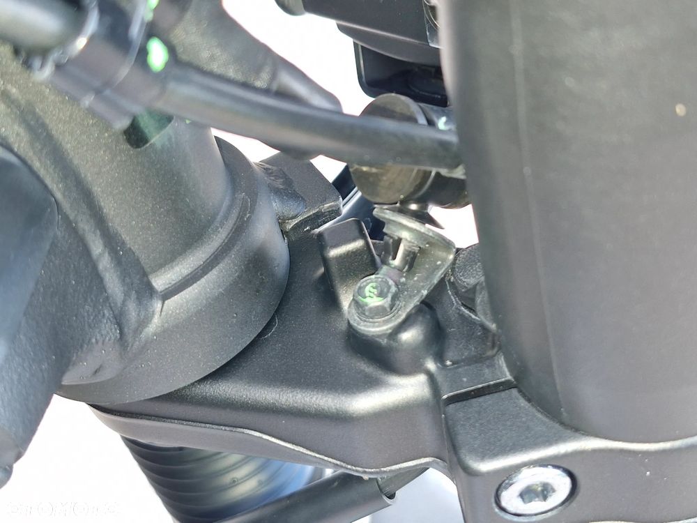 Yamaha XSR - 25