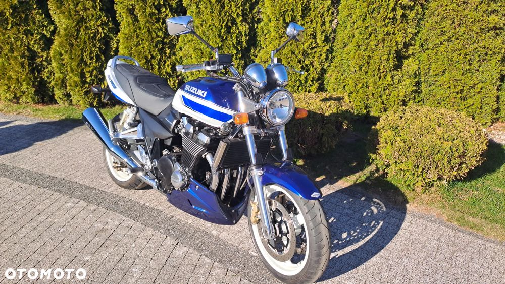 Suzuki GSX - 14