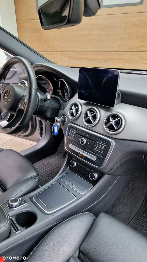 Mercedes-Benz CLA - 29