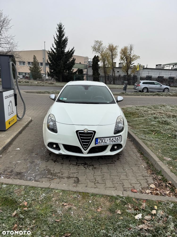 Alfa Romeo Giulietta - 1