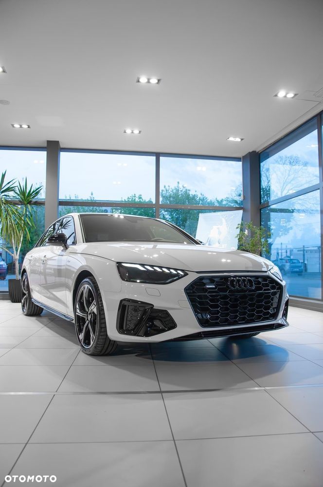 Audi A4 - 1