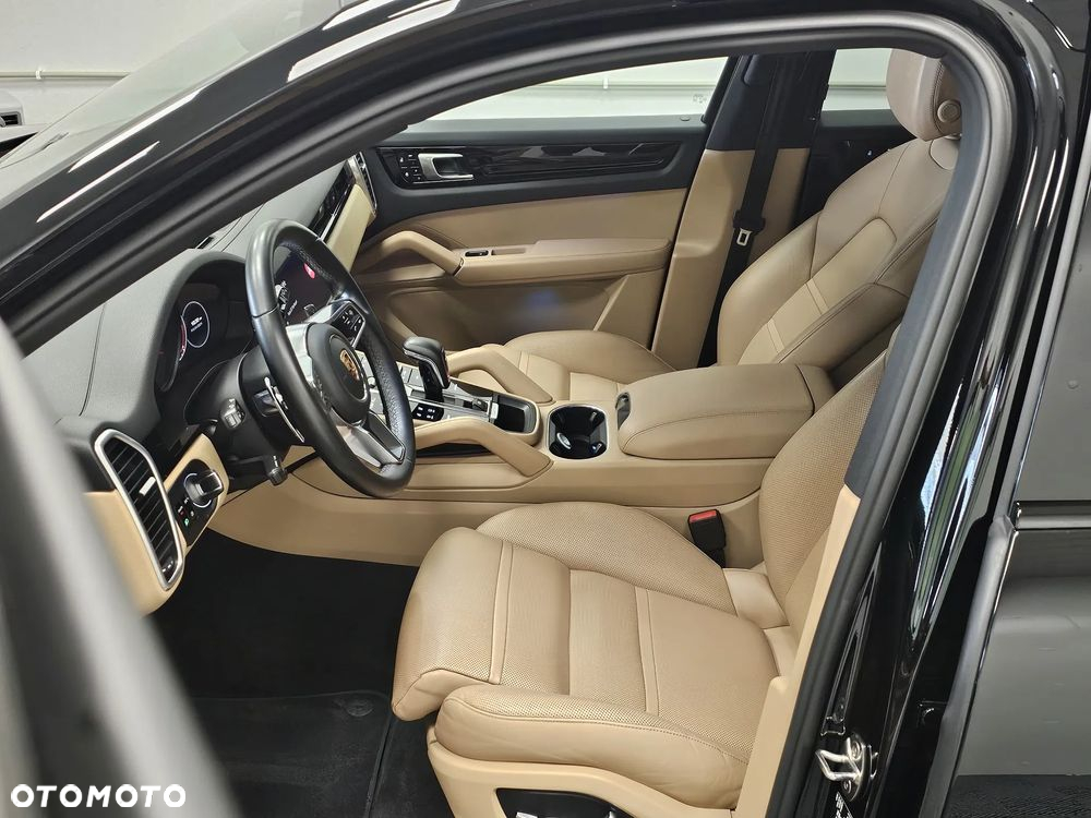 Porsche Cayenne Tiptronic S - 9