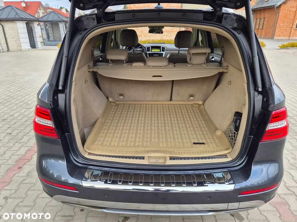 Mercedes-Benz ML 350 BlueEff 4-Matic - 22
