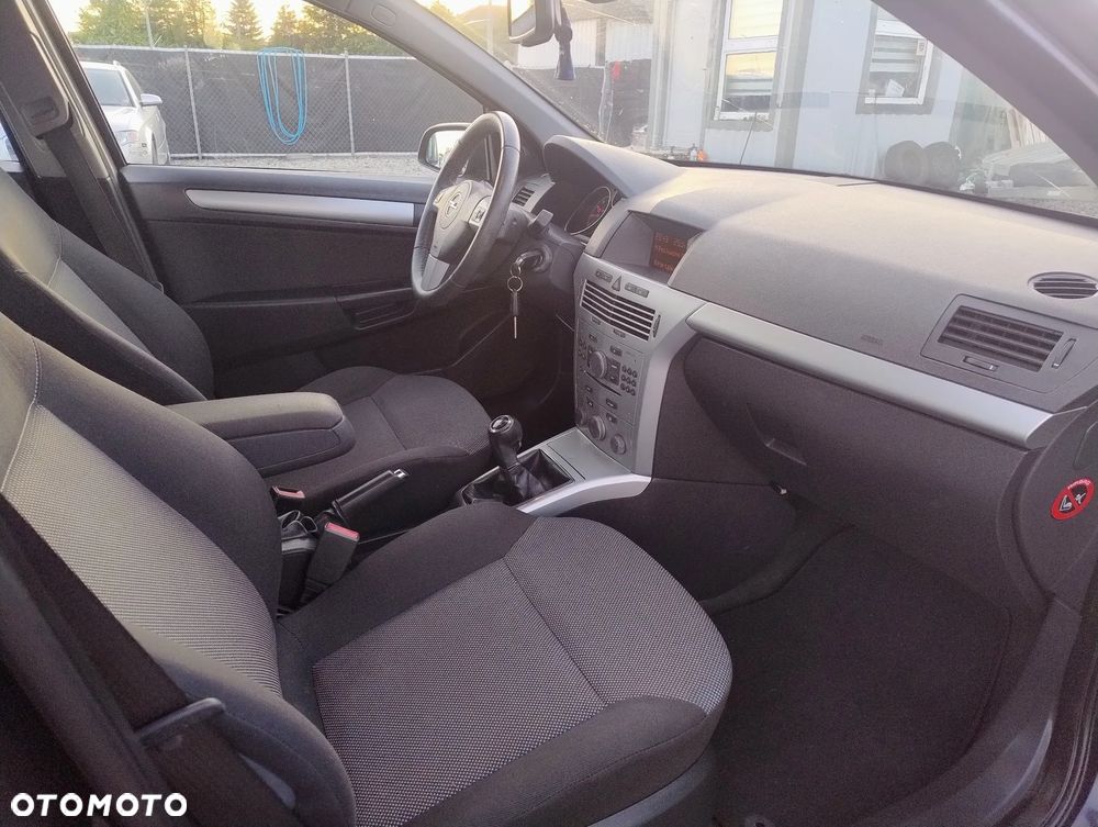 Opel Astra 1.6 Edition - 11