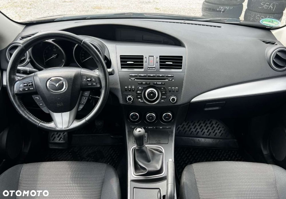 Mazda 3 - 10