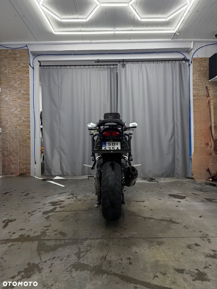 Yamaha FZ - 13