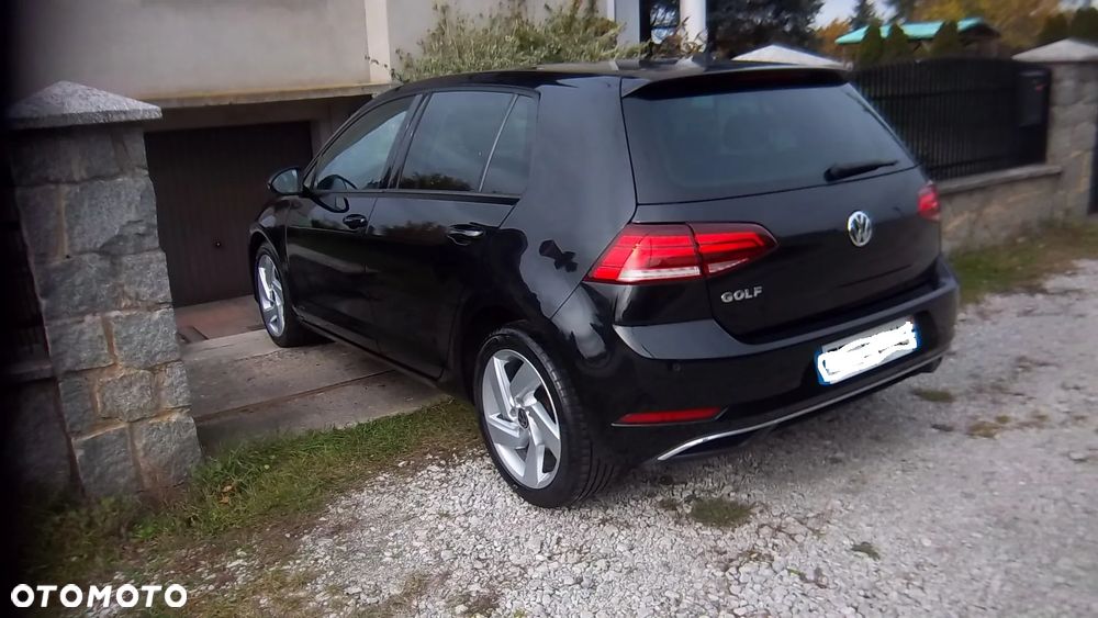 Volkswagen Golf - 8