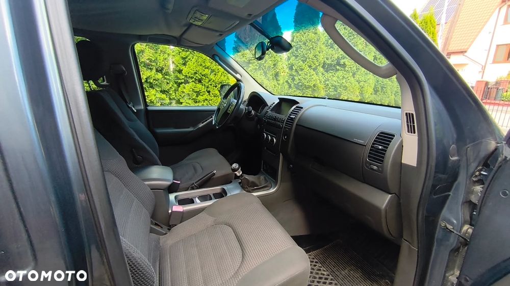 Nissan Pathfinder - 14