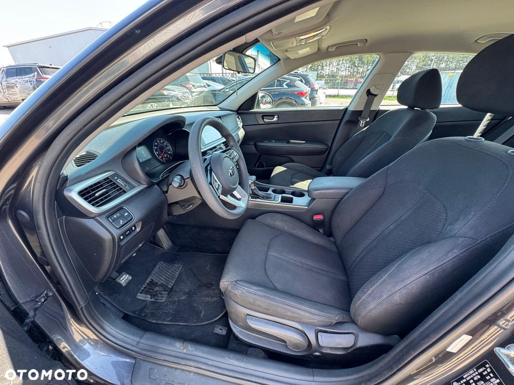 Kia Optima - 10