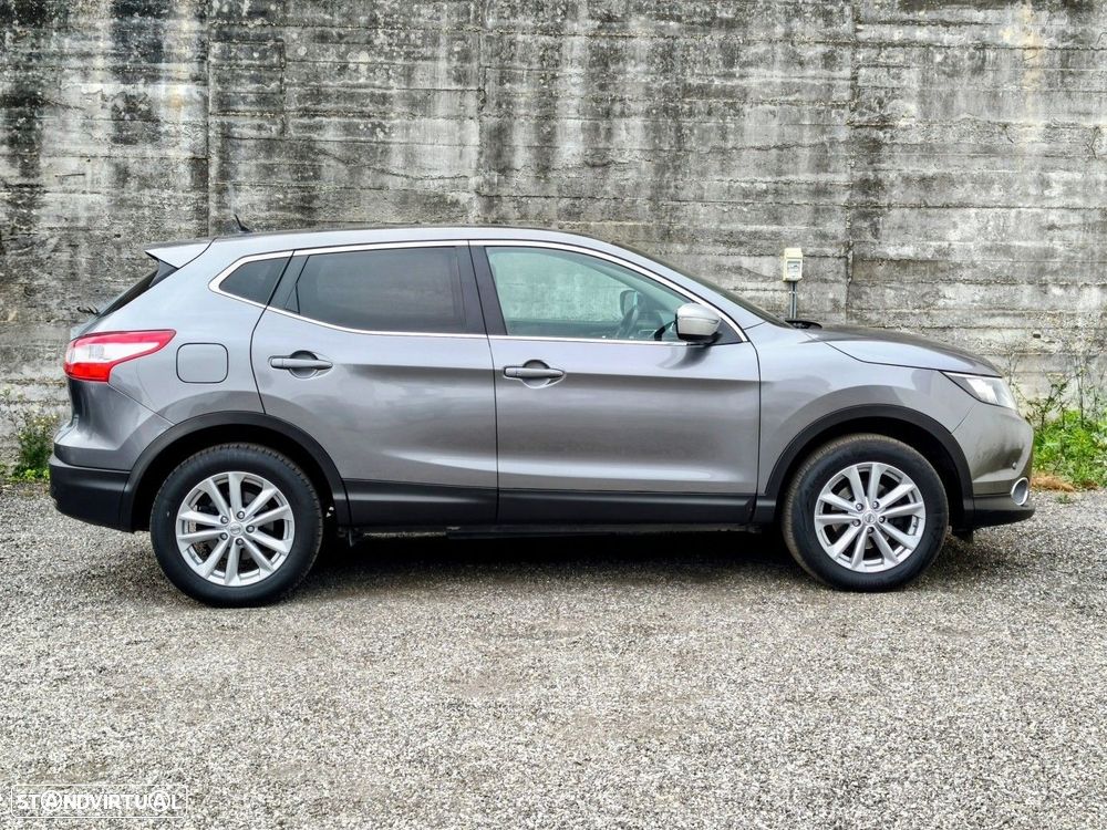 Nissan Qashqai 1.5 dCi N-Connecta - 9