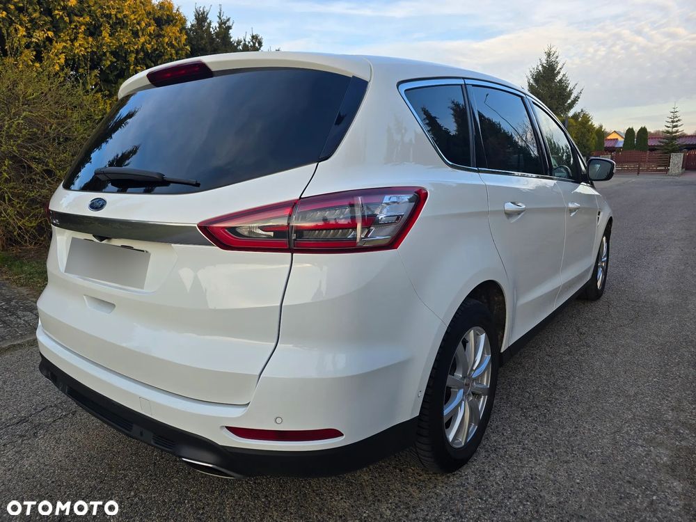 Ford S-Max 2.0 TDCi Titanium PowerShift - 33