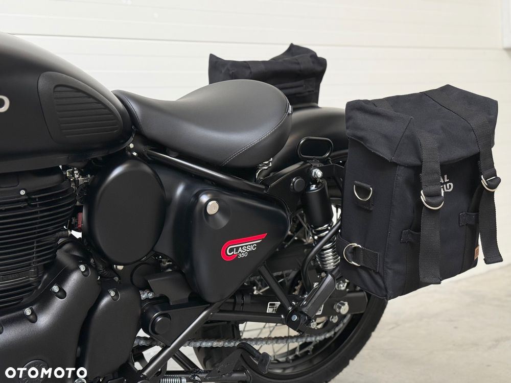 Royal Enfield Classic - 35