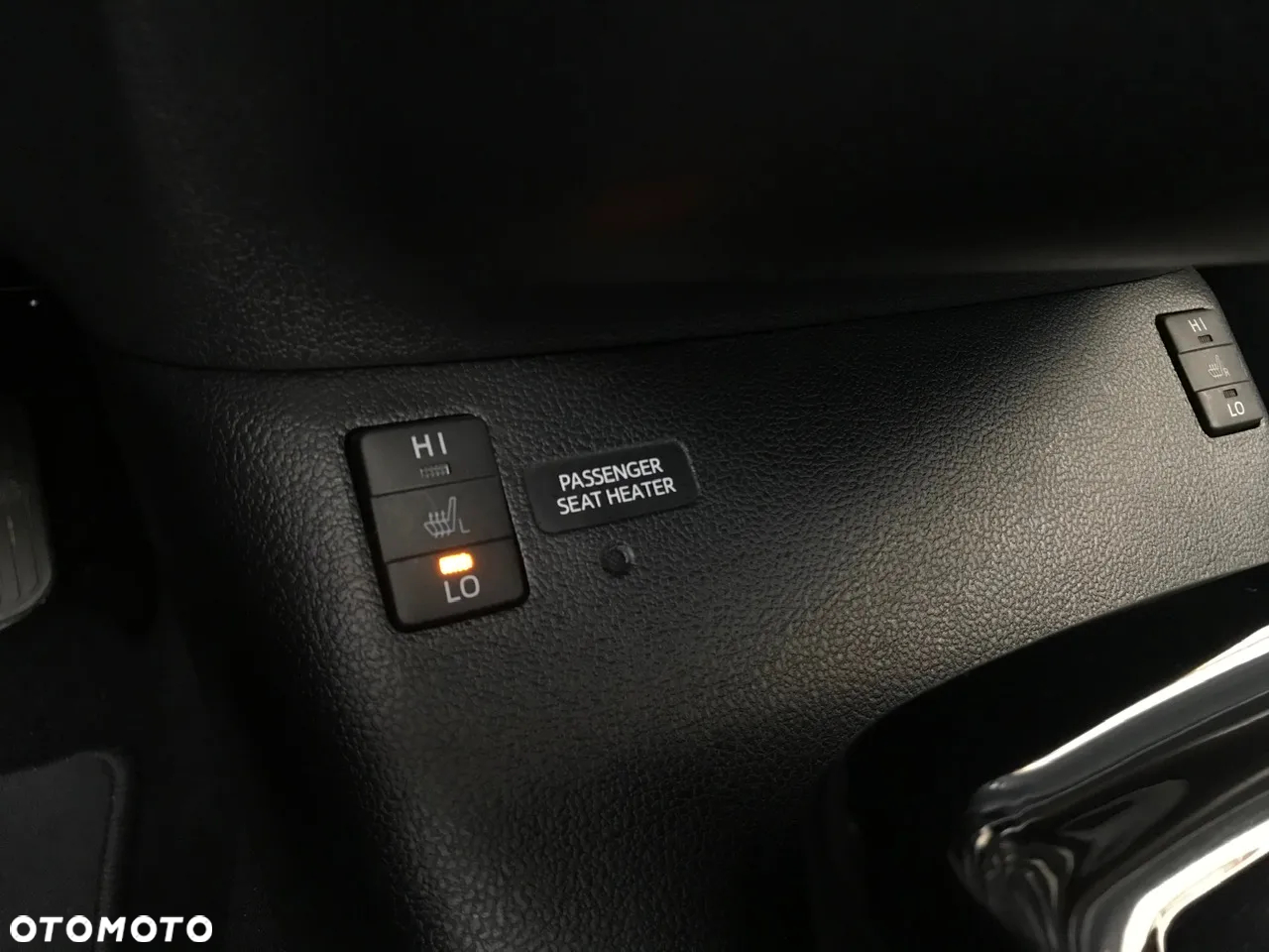 Toyota Prius 1.8 Hybrid Premium - 31