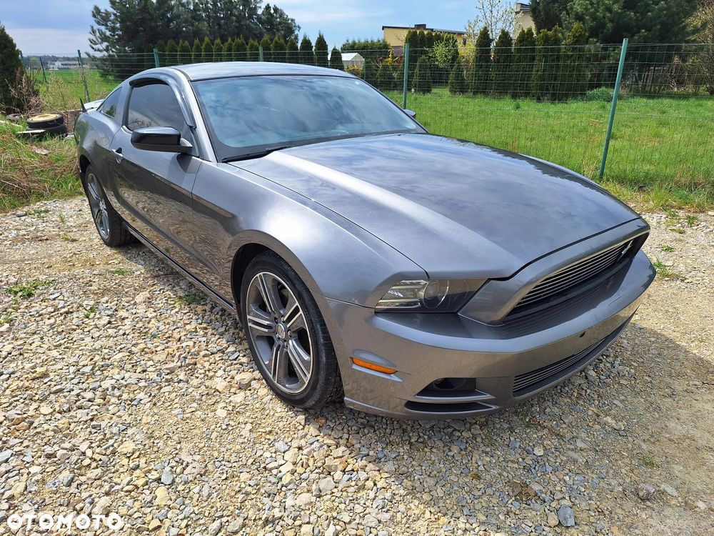 Ford Mustang 3.7 V6 Premium - 2