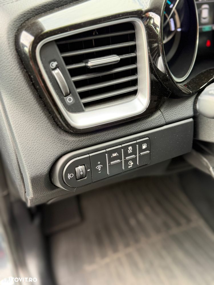Kia XCeed 1.6 GDI DCT6 OPF Platinum Edition - 10