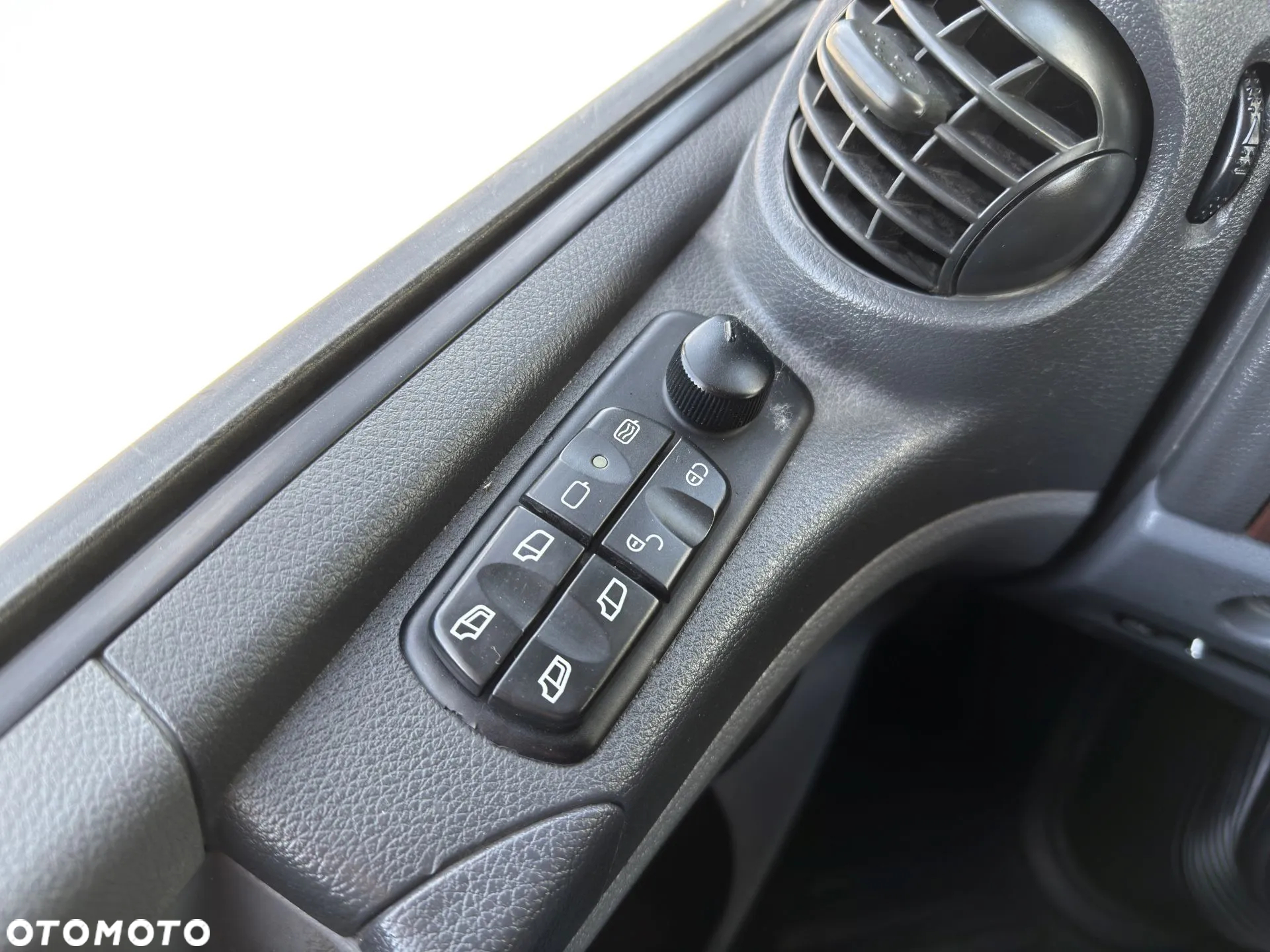 Mercedes-Benz ATEGO 1224 - 30