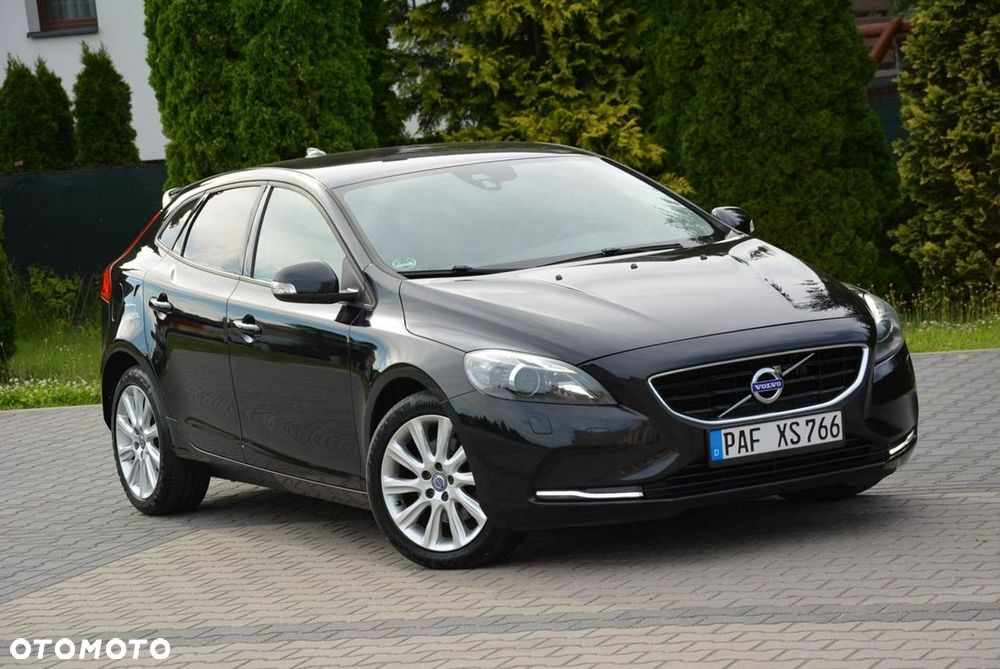 Volvo V40 T4 R-Design Momentum - 9