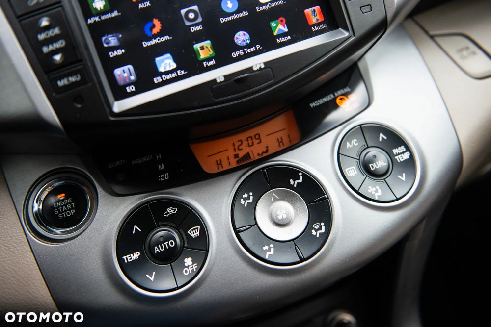 Toyota RAV4 2.0 4x4 Automatik Executive - 30