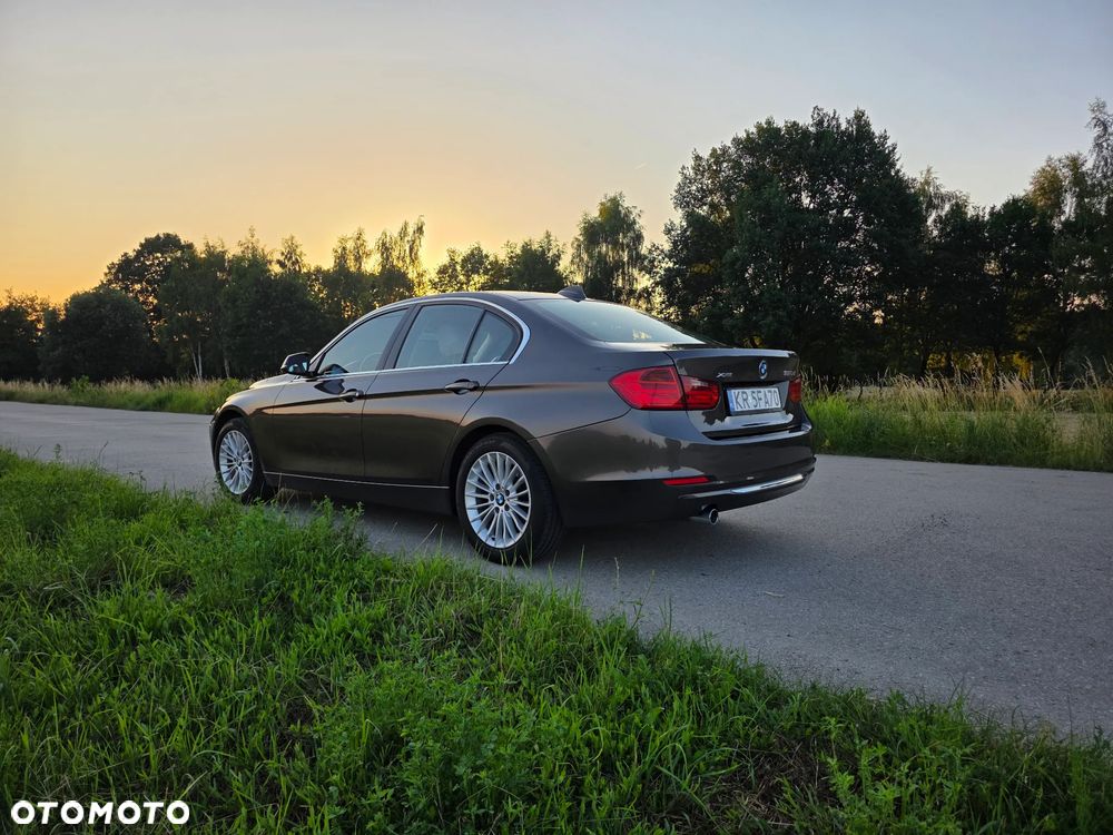 BMW Seria 3 320d xDrive - 3
