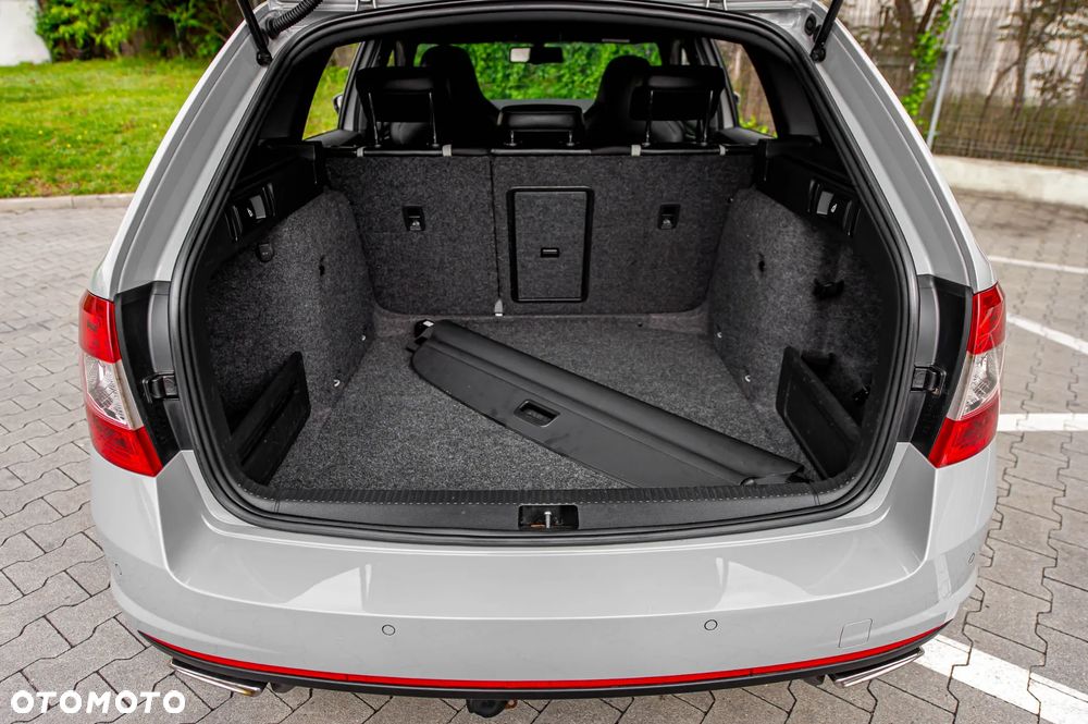 Skoda Octavia 2.0 TDI RS - 37