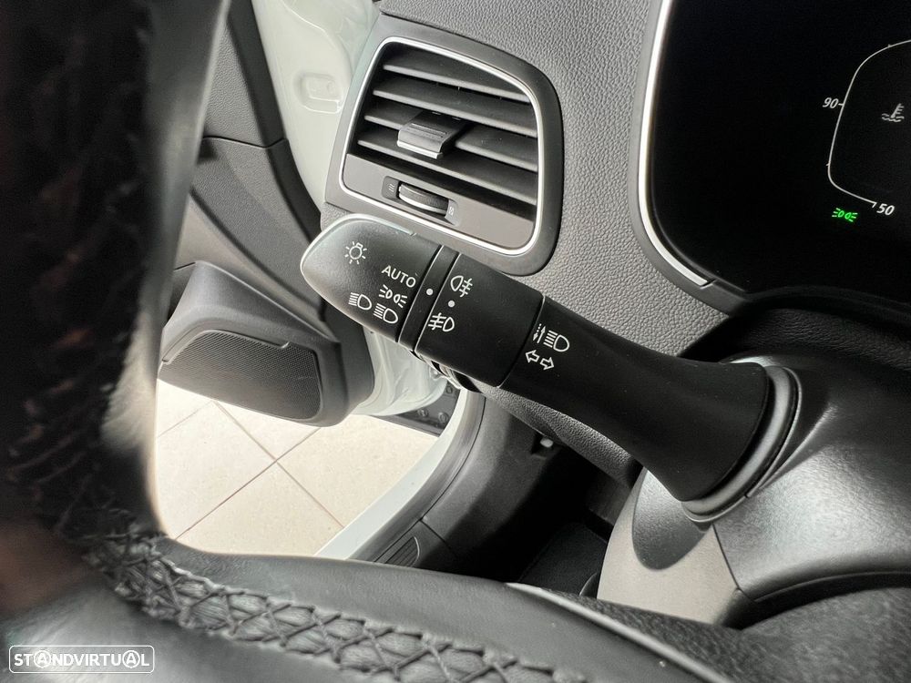 Renault Mégane Sport Tourer 1.5 Blue dCi Intens - 15