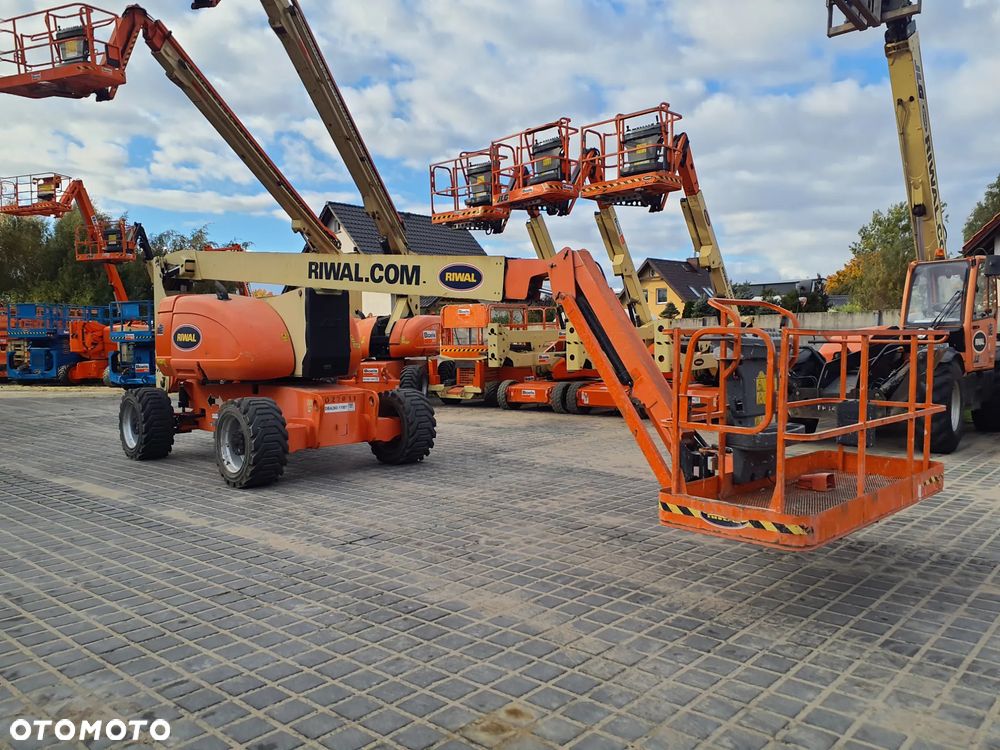 JLG 800AJ - 2