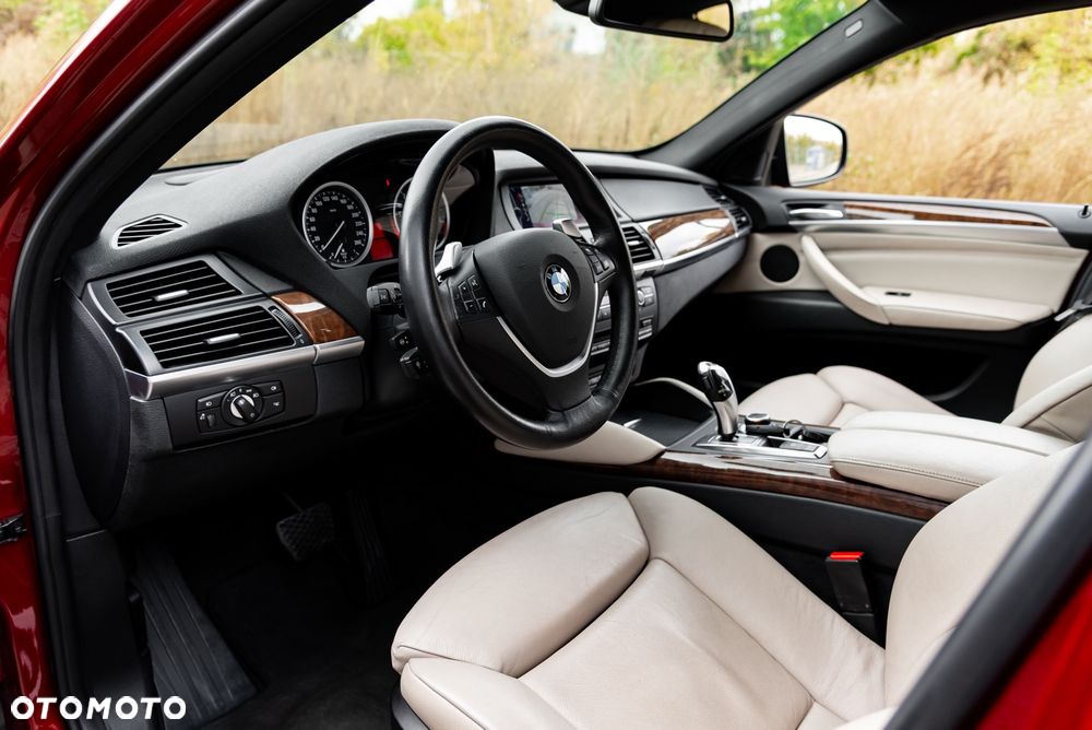 BMW X6 xDrive40d - 18