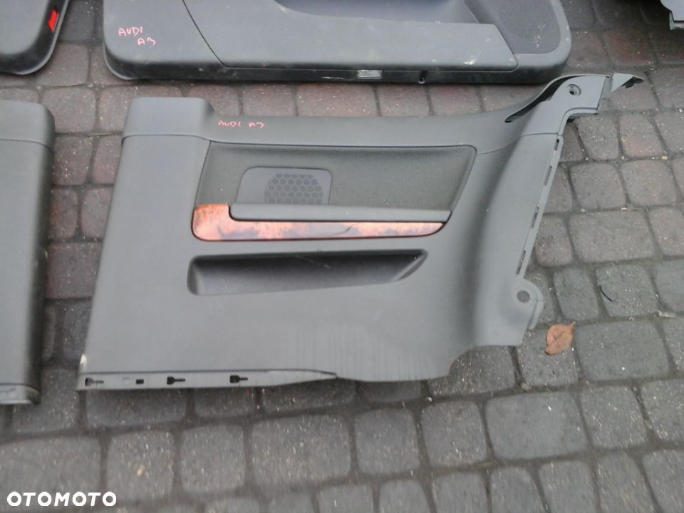 AUDI A3 8P BOCZKI DRZWI (bez lewego przodu) - 3