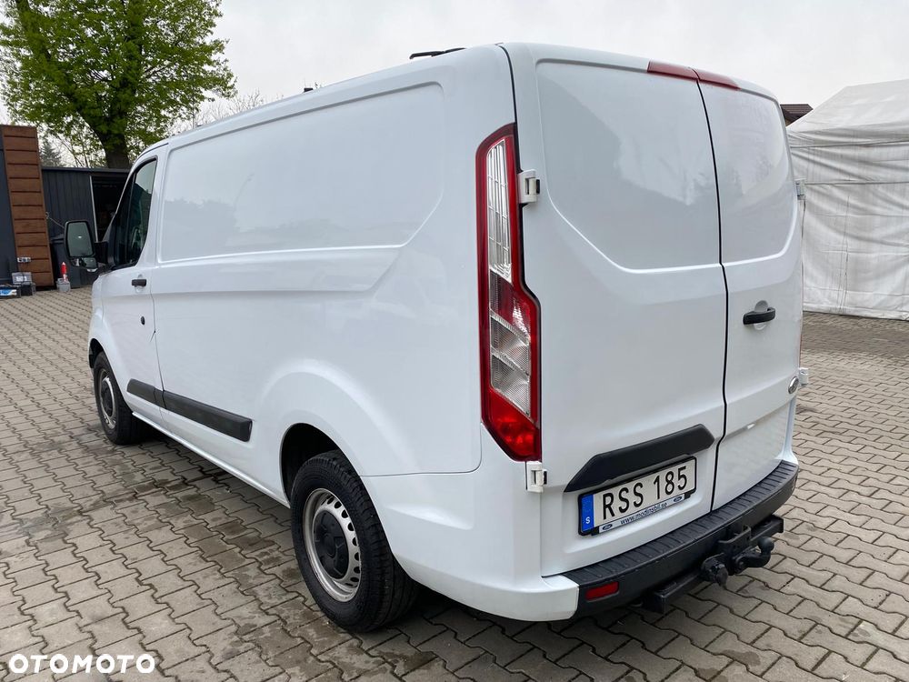 Ford TRANSIT CUSTOM - 7