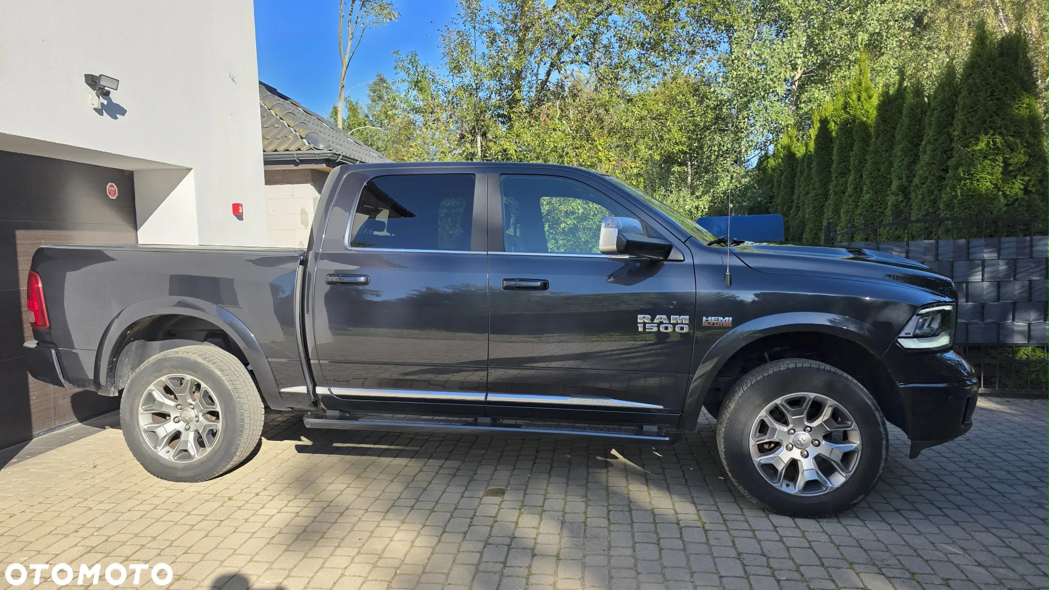 Dodge RAM 1500 5.7 4x4 - 8