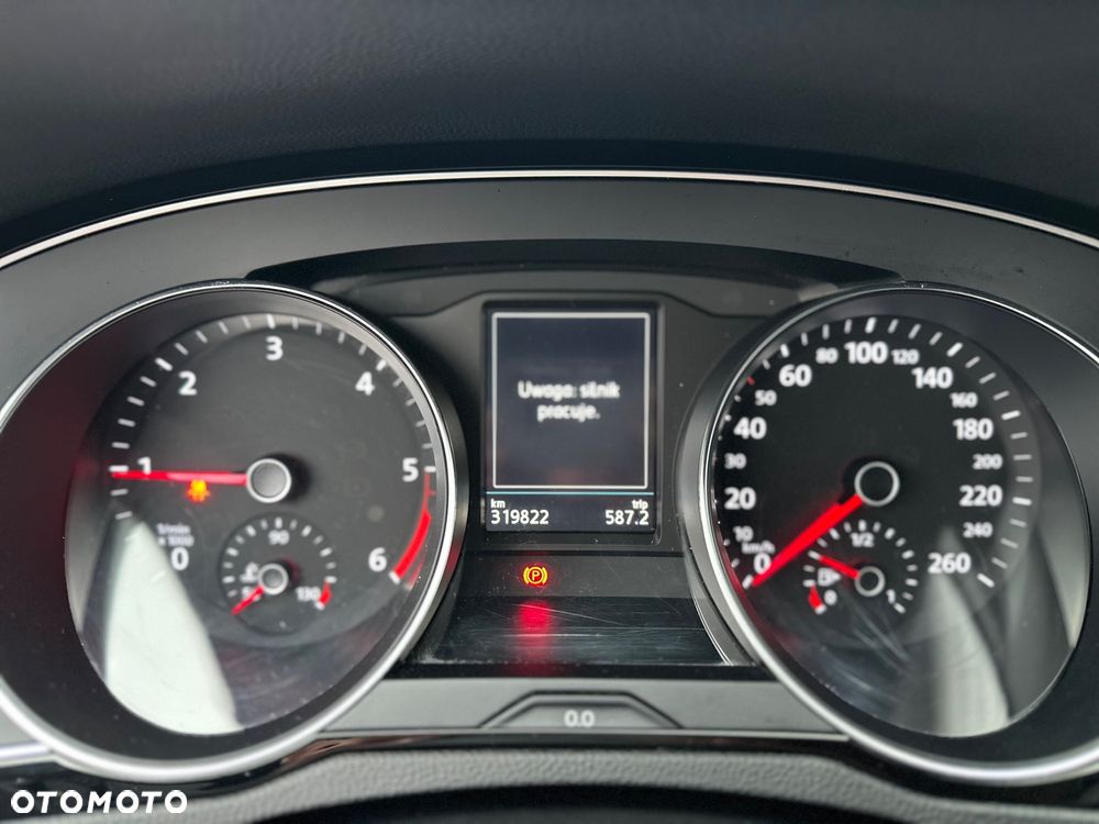 Volkswagen Passat 2.0 TDI SCR - 14