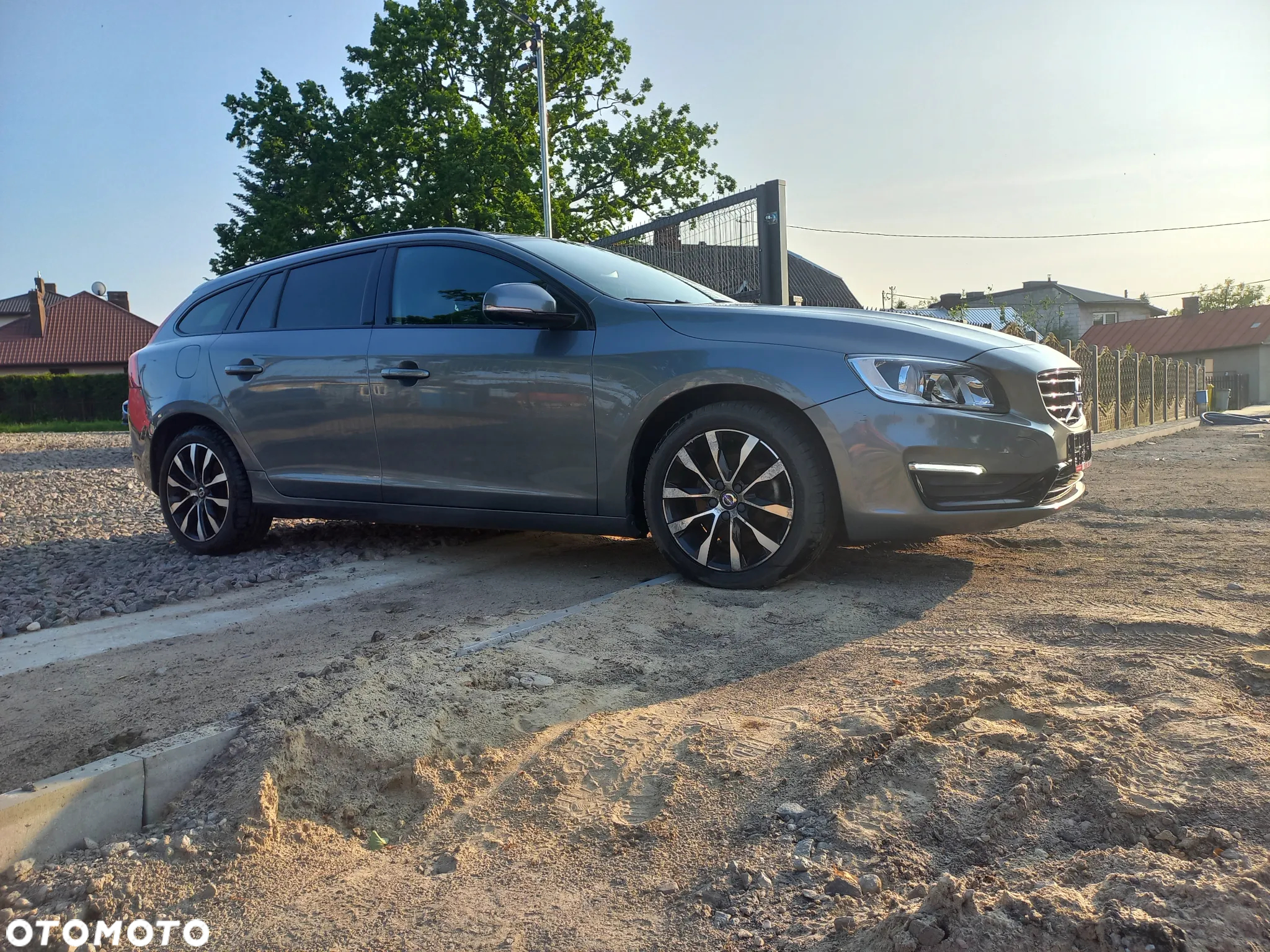 Volvo V60 D2 Drive-E Momentum - 29