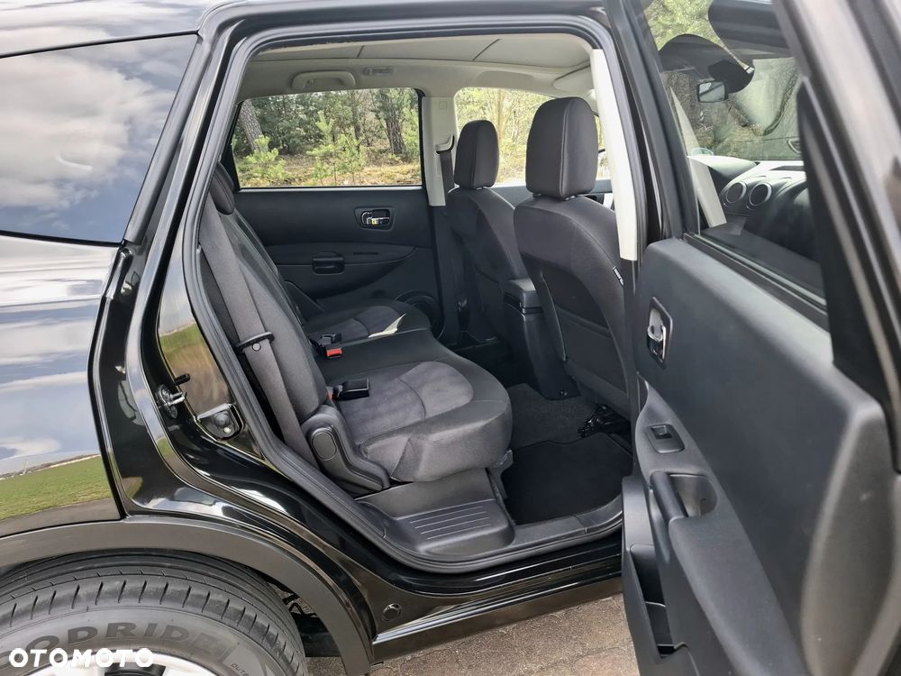 Nissan Qashqai+2 - 10