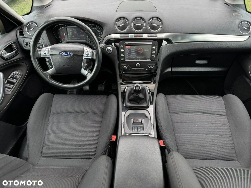 Ford S-Max 2.0 TDCi DPF Titanium - 25