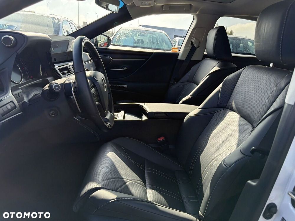 Lexus ES 300h Prestige - 15