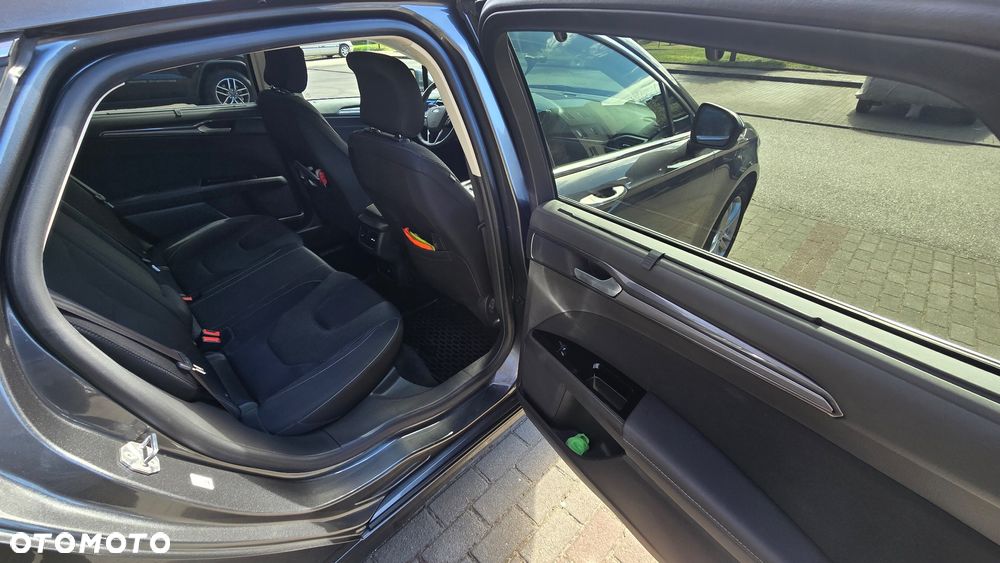 Ford Mondeo 2.0 EcoBlue Titanium - 9