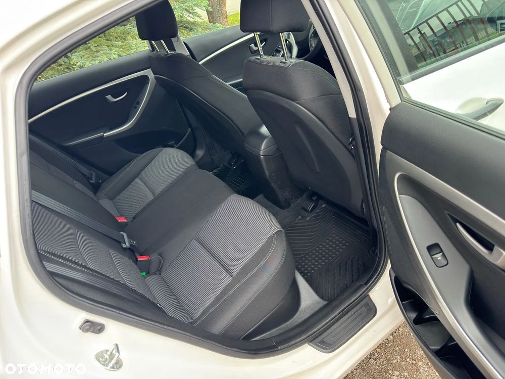 Hyundai i30 - 19