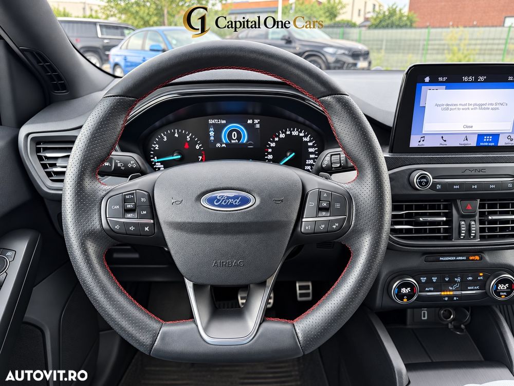 Ford Focus 1.5 EcoBoost ST-Line - 11