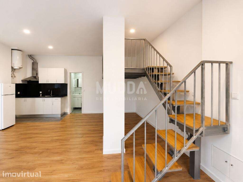 T0 RENOVADO COM MEZANINNE | 46 M² | SÃO JOÃO DE OVAR - Grande imagem: 2/7