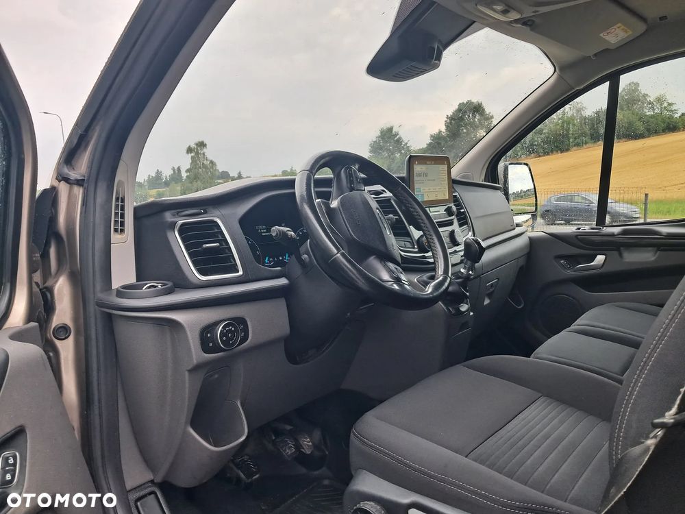 Ford Transit custom - 23
