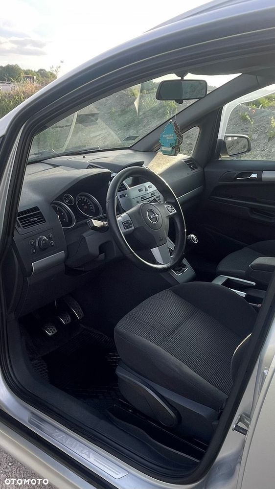 Opel Zafira 1.7 CDTI Enjoy - 9