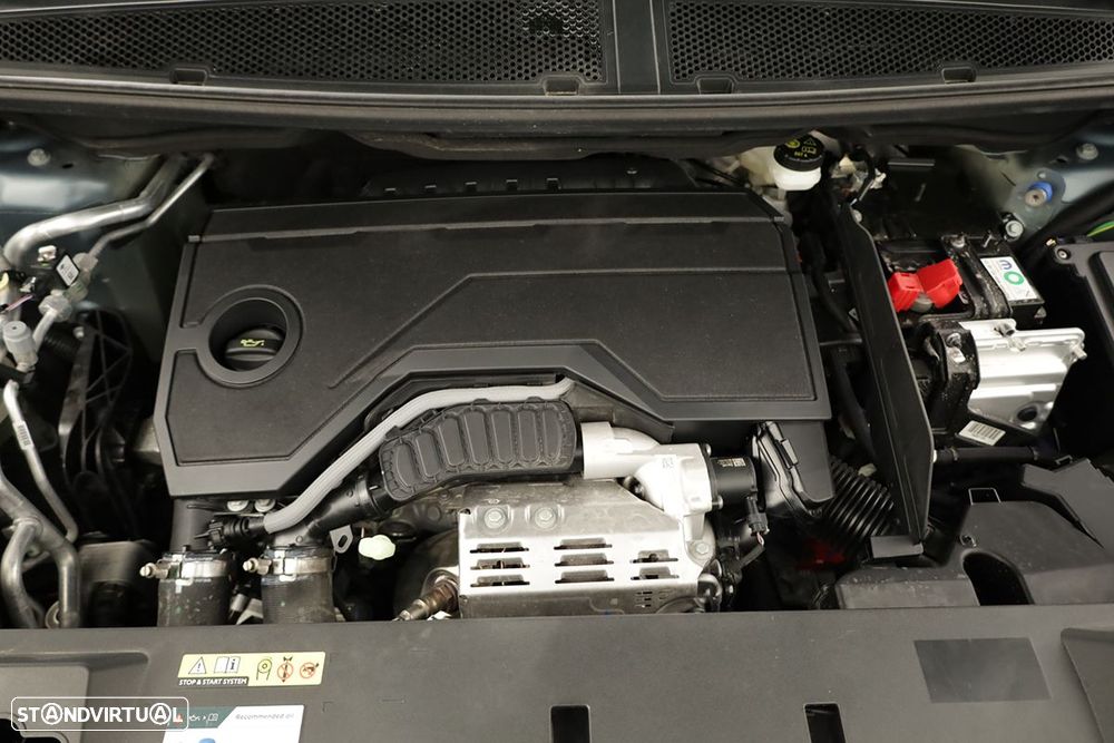 Peugeot 3008 1.2 Hybrid Allure e-DCS6 - 24