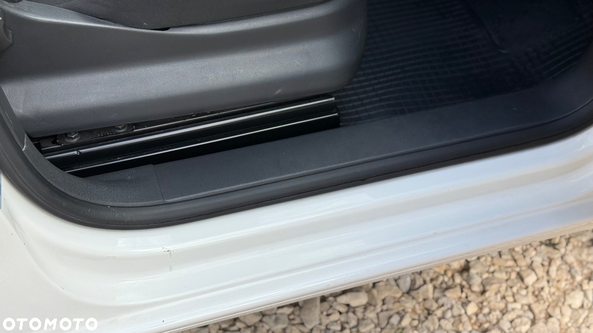 Volkswagen Caddy - 23