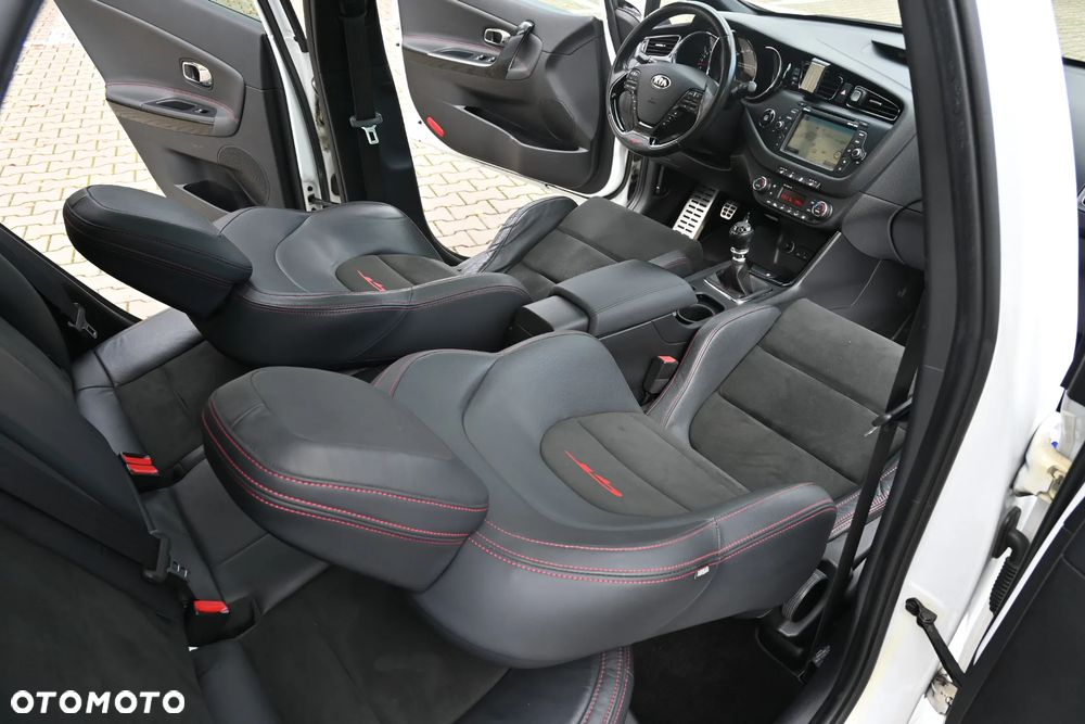 Kia Ceed Cee'd 1.6 T-GDI GT - 40