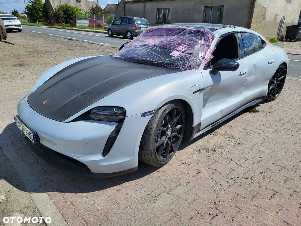 Porsche Taycan Sport Performancebatterie Plus - 16