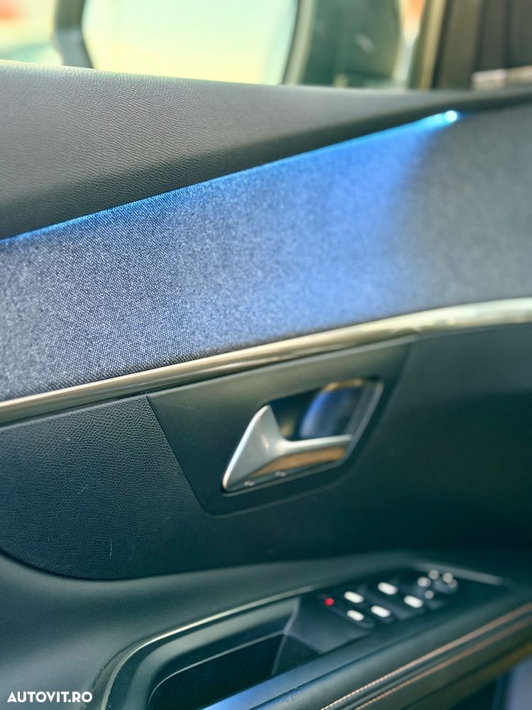 Peugeot 5008 - 12