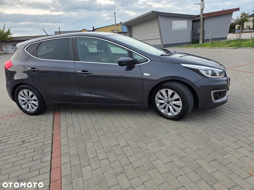 Kia Ceed - 23