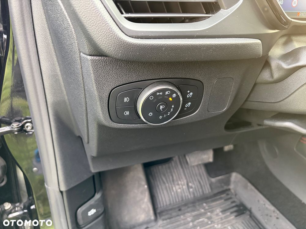 Ford Focus 1.0 EcoBoost Hybrid ST-LINE - 27